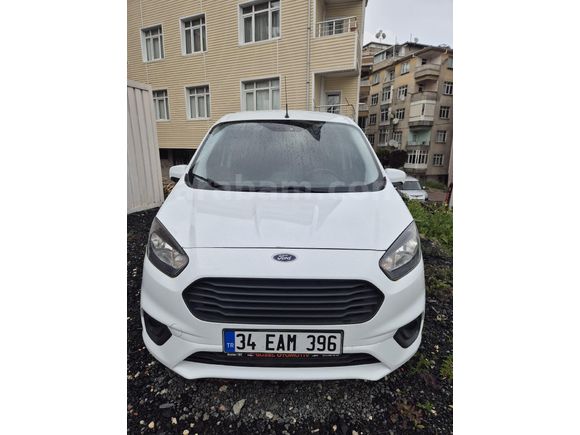 Galeriden Ford Tourneo Connect 1.5 EcoBlue Deluxe 2021 Model İstanbul