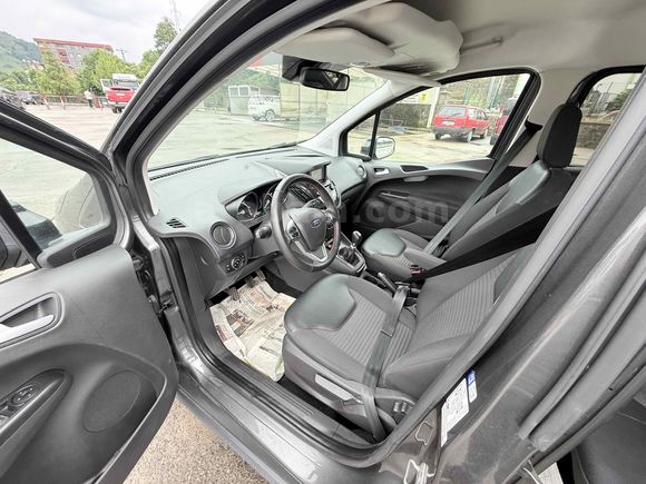 Galeriden Ford Tourneo Courier 1.5 EcoBlue Titanium 2023 Model Rize