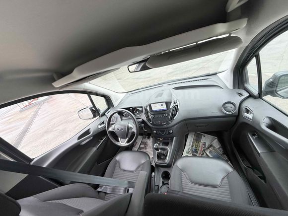 Galeriden Ford Tourneo Courier 1.5 EcoBlue Titanium 2023 Model Rize