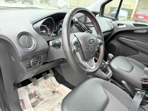 Galeriden Ford Tourneo Courier 1.5 EcoBlue Titanium 2023 Model Rize