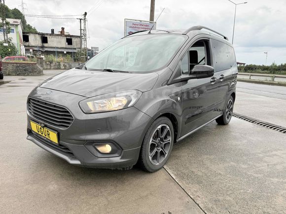 Galeriden Ford Tourneo Courier 1.5 EcoBlue Titanium 2023 Model Rize