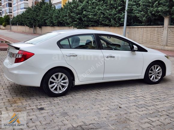 AKADEMİ AUTO DAN OTOMATİK FB 7 ELEGANCE CİVİC