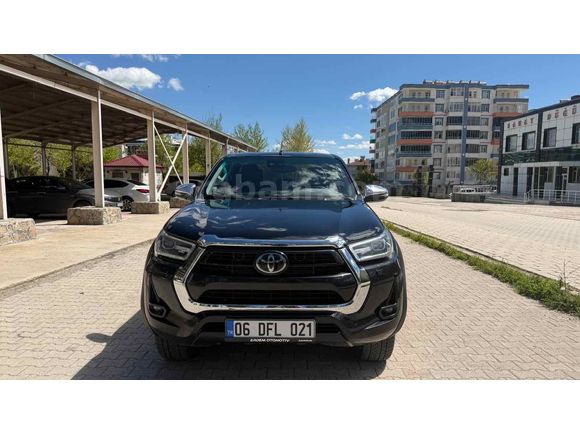 Sahibinden Toyota Hilux 2.4 D-4D 4x4 Hi-Cruiser 2022 Model 