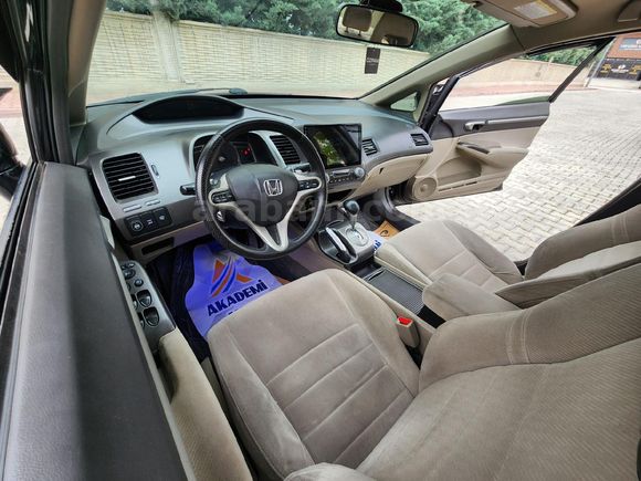 AKADEMİ AUTO DAN OTOMATİK ELEGANCE CİVİC DEĞİŞENSİZ