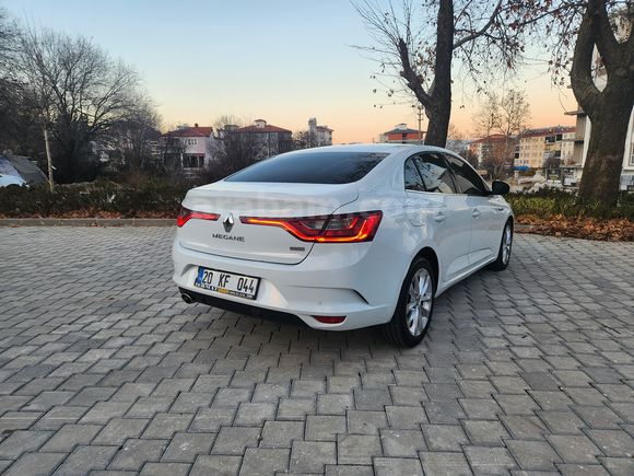 Sahibinden Renault Megane 1.6 dCi Icon 2016 Model 