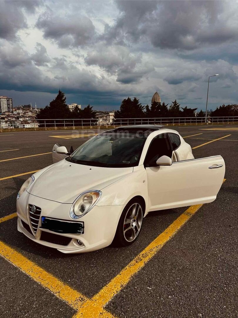 Sahibinden Alfa Romeo MiTo 1.4 T MultiAir Sportivo 2012 Model İstanbul 135.000 km Beyaz 3