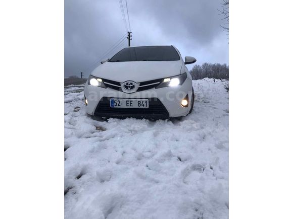Sahibinden Toyota Auris 1.33 Life 2013 Model 