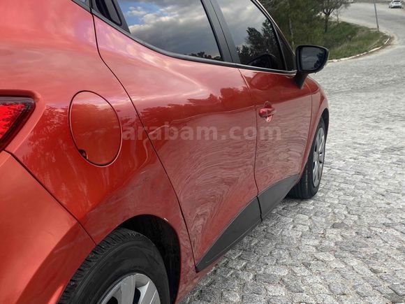 Sahibinden Renault Clio 1.2 Joy 2013 Model  100.000 km Kırmızı