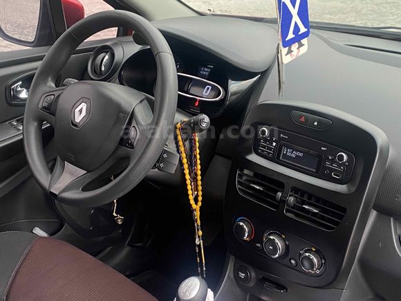 Sahibinden Renault Clio 1.2 Joy 2013 Model  100.000 km Kırmızı