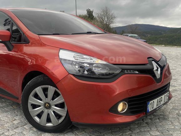 Sahibinden Renault Clio 1.2 Joy 2013 Model  100.000 km Kırmızı