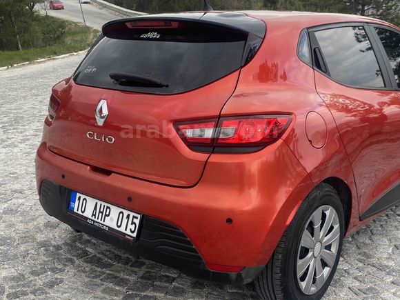 Sahibinden Renault Clio 1.2 Joy 2013 Model  100.000 km Kırmızı