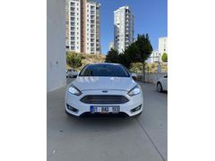 Sahibinden Ford Focus 1.5 TDCi Titanium 2015 Model  206.000 km Beyaz