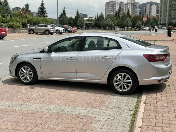 Galeriden Renault Megane 1.5 dCi Touch 2017 Model Kayseri