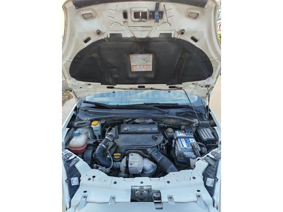 Sahibinden Fiat Linea 1.3 Multijet Active Plus 2012 Model  125.000 km Beyaz