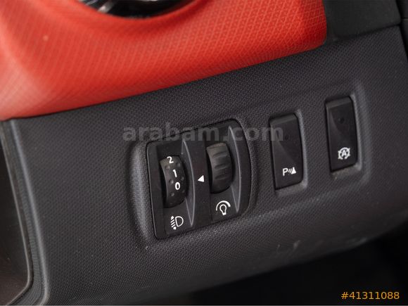 OTOSTORE'DAN Clio 0.9 TCe Turbo Icon 2012