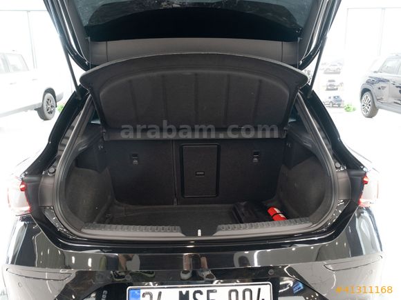 OTOSTORE'DAN Leon 1.5 eTSI Mhev DSG 2024