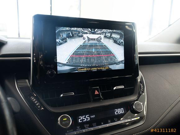 OTOSTORE'DAN COROLLA 1.5 DREAM MULTIDRIVE S 2023