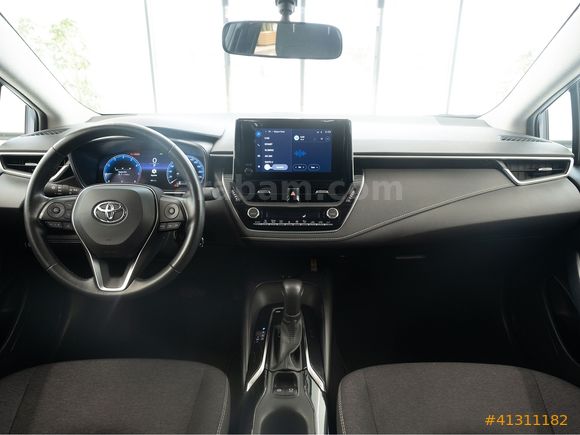 OTOSTORE'DAN COROLLA 1.5 DREAM MULTIDRIVE S 2023