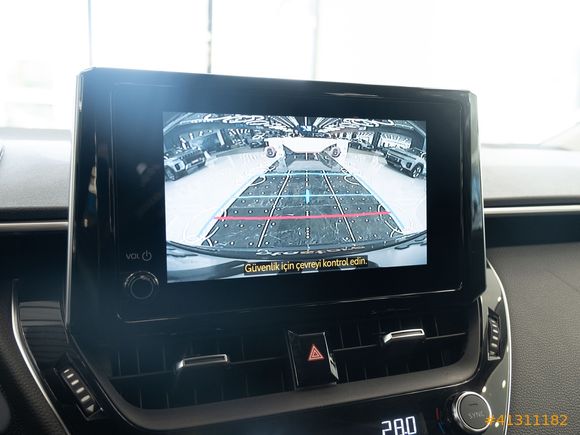 OTOSTORE'DAN COROLLA 1.5 DREAM MULTIDRIVE S 2023