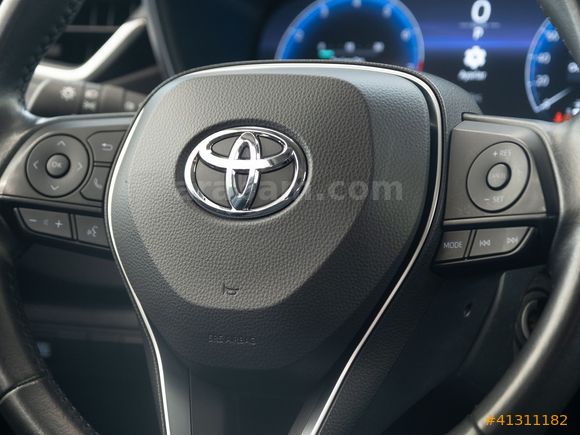OTOSTORE'DAN COROLLA 1.5 DREAM MULTIDRIVE S 2023