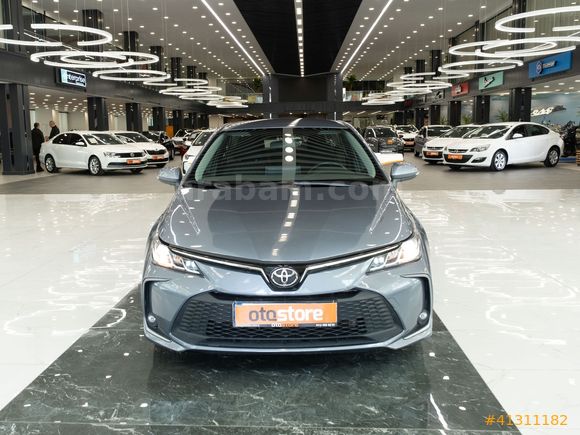OTOSTORE'DAN COROLLA 1.5 DREAM MULTIDRIVE S 2023