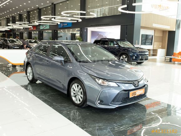 OTOSTORE'DAN COROLLA 1.5 DREAM MULTIDRIVE S 2023