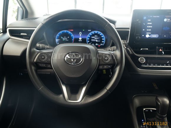 OTOSTORE'DAN COROLLA 1.5 DREAM MULTIDRIVE S 2023