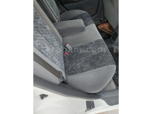 Sahibinden Düşük kilometreli Kazasız boyasız orjinal Mazda 323 1.5 GLX2000 model