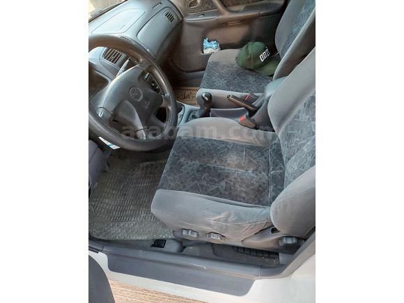 Sahibinden Düşük kilometreli Kazasız boyasız orjinal Mazda 323 1.5 GLX2000 model