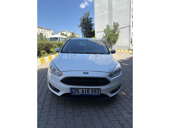 Sahibinden Ford Focus 1.6 Ti-VCT Trend X 2017 Model İzmir 35.085 km Beyaz