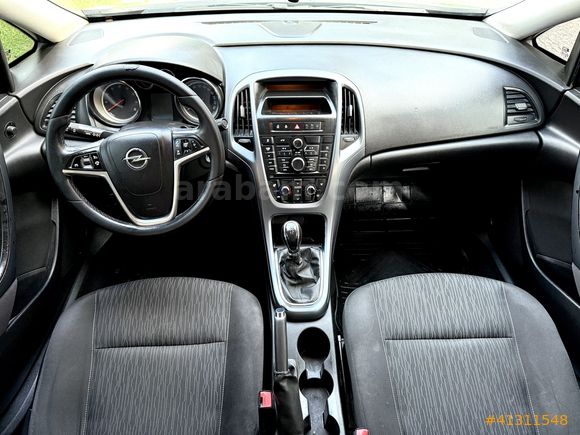 HATASIZ OPEL ASTRA 1.6 EDİTİON PLUS 2016 MODEL SERVİS BAKIMLI !