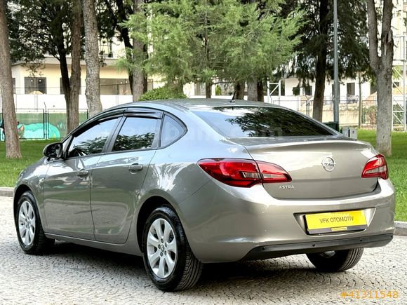 HATASIZ OPEL ASTRA 1.6 EDİTİON PLUS 2016 MODEL SERVİS BAKIMLI !