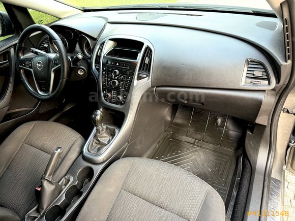 HATASIZ OPEL ASTRA 1.6 EDİTİON PLUS 2016 MODEL SERVİS BAKIMLI !