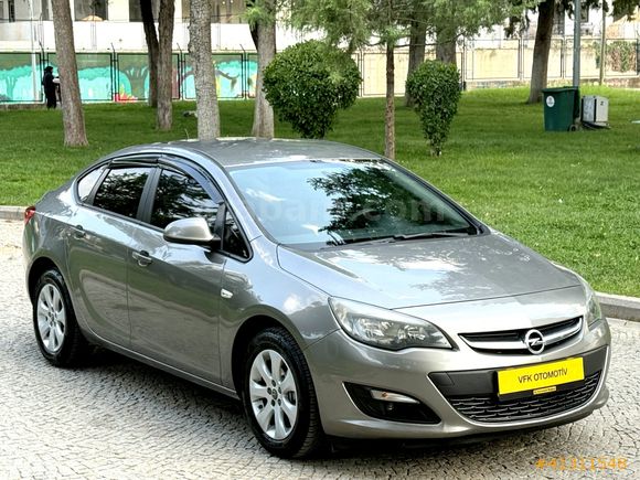 HATASIZ OPEL ASTRA 1.6 EDİTİON PLUS 2016 MODEL SERVİS BAKIMLI !