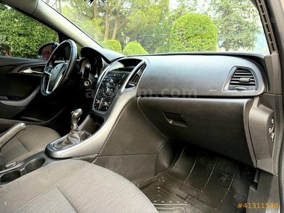 HATASIZ OPEL ASTRA 1.6 EDİTİON PLUS 2016 MODEL SERVİS BAKIMLI !