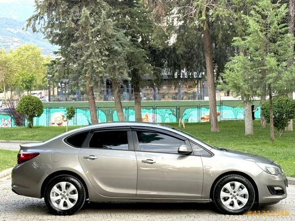 HATASIZ OPEL ASTRA 1.6 EDİTİON PLUS 2016 MODEL SERVİS BAKIMLI !