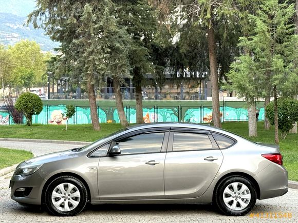 HATASIZ OPEL ASTRA 1.6 EDİTİON PLUS 2016 MODEL SERVİS BAKIMLI !