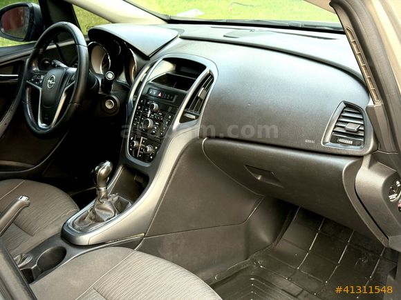 HATASIZ OPEL ASTRA 1.6 EDİTİON PLUS 2016 MODEL SERVİS BAKIMLI !