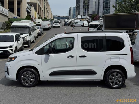 DİCLE'den 2026 '0'KM COMBO PRO EKRAN GERİ GÖRÜŞ ÇELİK JANT KREDİ