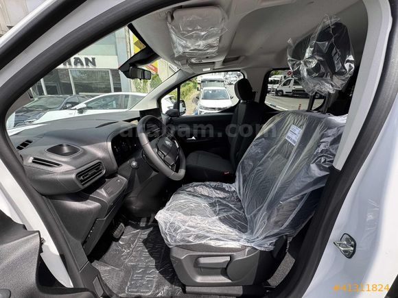DİCLE'den 2026 '0'KM COMBO PRO EKRAN GERİ GÖRÜŞ ÇELİK JANT KREDİ