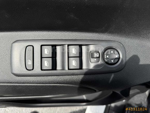 DİCLE'den 2026 '0'KM COMBO PRO EKRAN GERİ GÖRÜŞ ÇELİK JANT KREDİ