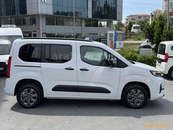 DİCLE'den 2026 '0'KM COMBO PRO EKRAN GERİ GÖRÜŞ ÇELİK JANT KREDİ