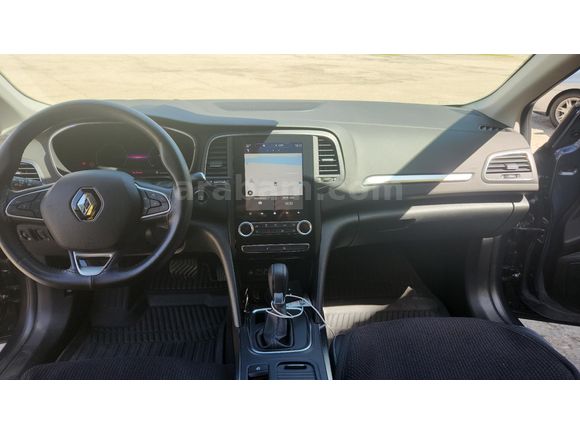Sahibinden Icon tesla ekranlı GSR2 Guvenlik paketli megane 4