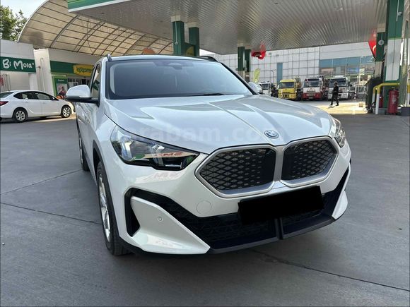 Sahibinden BMW iX2 eDrive20 Sport Line 2024 Model 