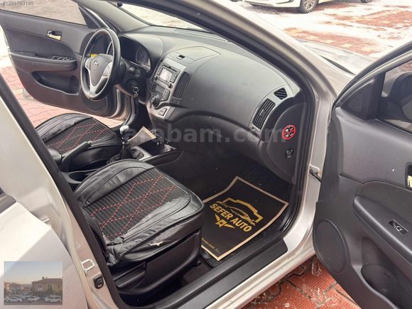 2009 MODEL İ30 1.6 CRDİ STYLE PLUS SUNROOF'lu FULL PAKET