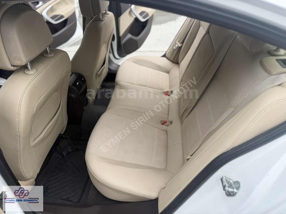 TEMİZ KAZASIZ OPEL İNSİGNİA