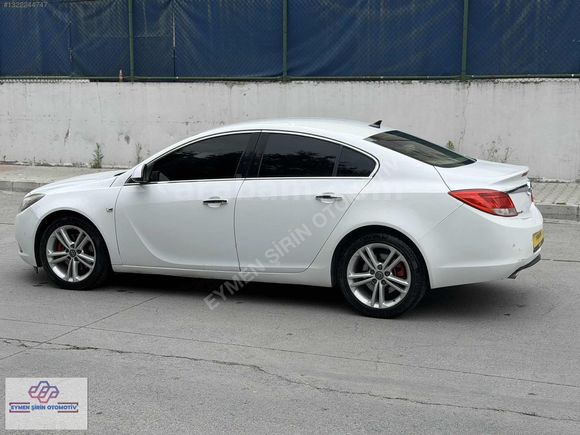 TEMİZ KAZASIZ OPEL İNSİGNİA