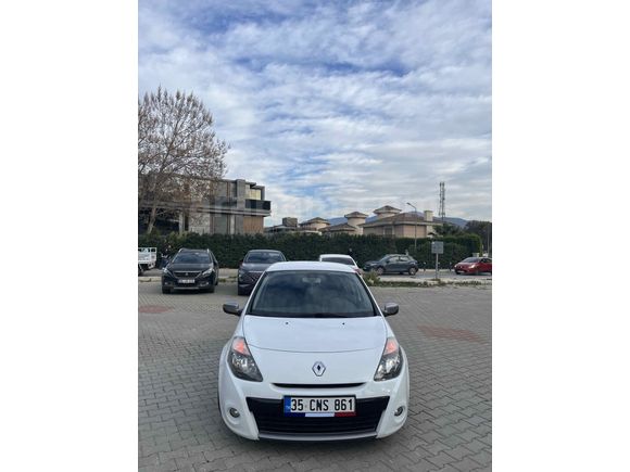 Sahibinden Renault Clio 1.5 dCi Night & Day 2012 Model 