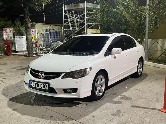 Sahibinden Honda Civic 1.6i VTEC Elegance 2012 Model