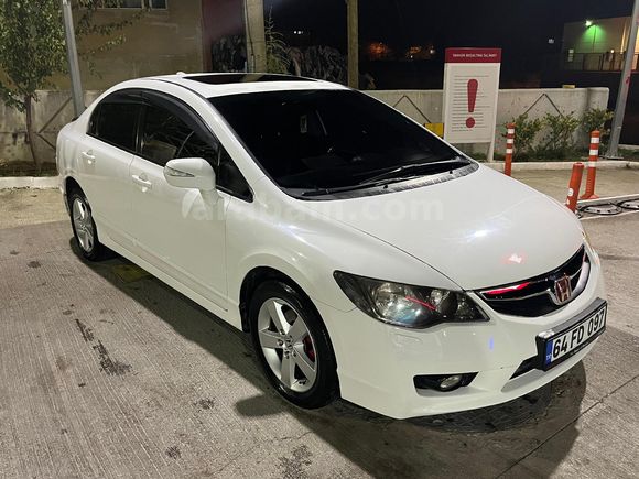 Sahibinden Honda Civic 1.6i VTEC Elegance 2012 Model